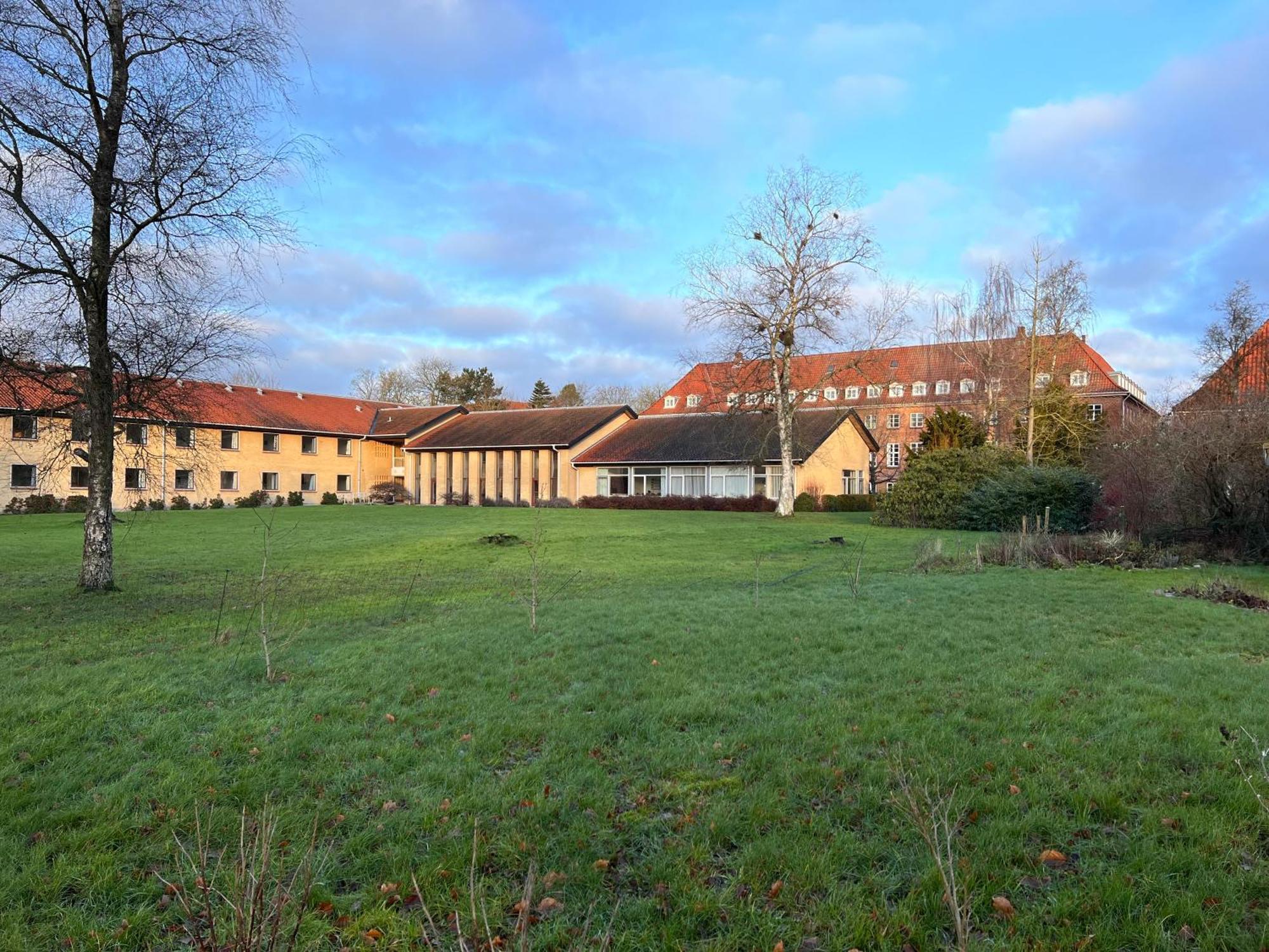 Emmaus Hostel Haslev エクステリア 写真